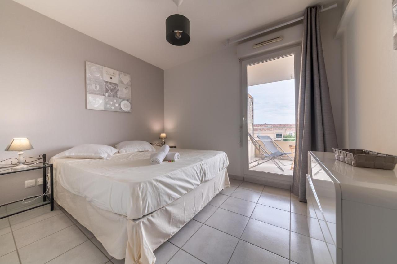 Apartamento Appt De Charme Avec Grand Balcon Proche Avignon Wifi Gratuit Monteux Exterior foto
